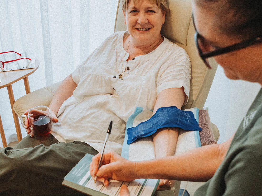 Pre-infusion blood testing information for personalised IV planning